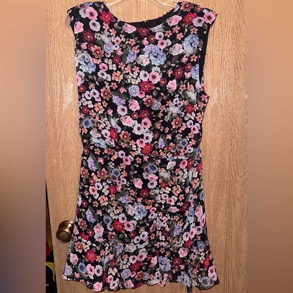Women’s above knee floral dress
